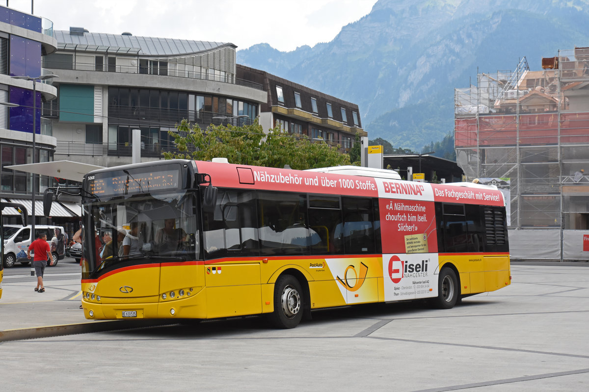 Solaris Bus Bus der Post, auf der Linie 102, bedient die Haltestelle beim Bahnhof Interlaken West. Die Aufnahme stammt vom 25.07.2018.