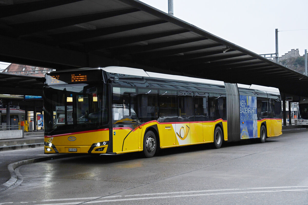 Solaris Bus der Post, auf der Linie 322, bedient am 25.01.2023 die Haltestelle beim Bahnhof Baden.