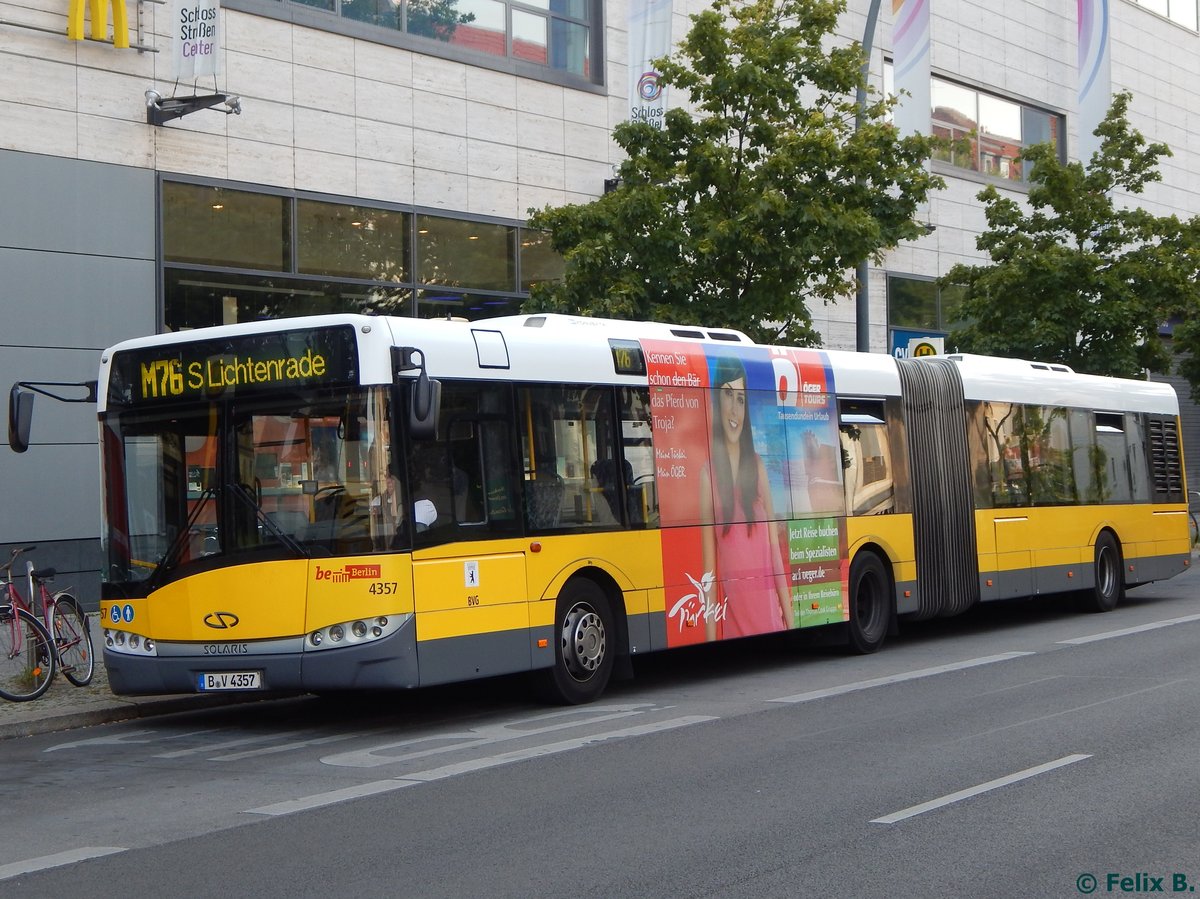 Solaris Urbino 18 der BVG in Berlin am 23.08.2015