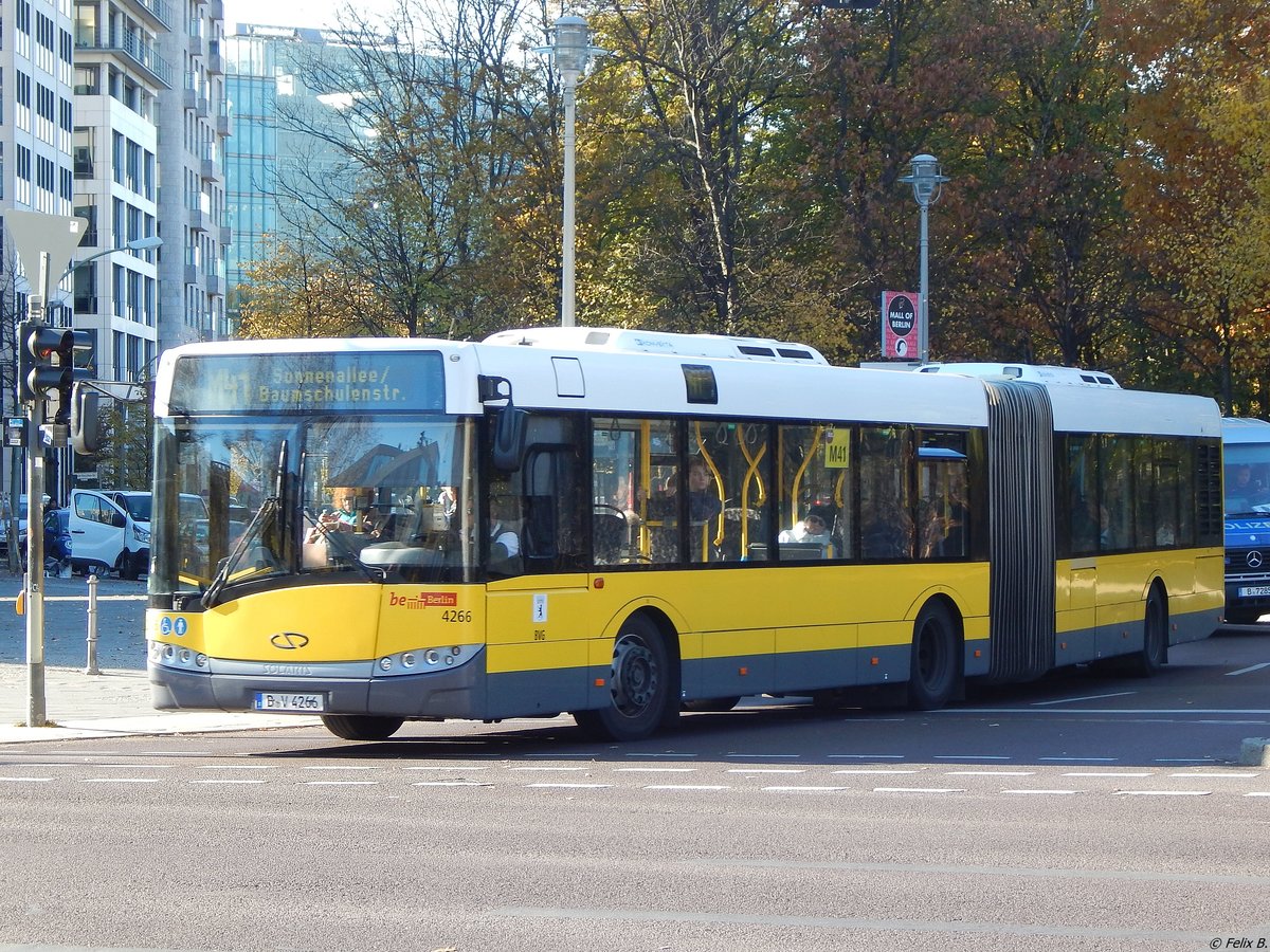 Solaris Urbino 18 der BVG in Berlin am 31.10.2018