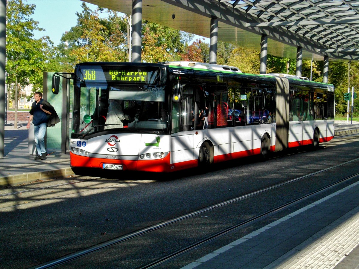 Solaris Urbino auf der Linie 368 nach Bochum-Harpen Ruhrpark an der Haltestelle Herne Wanne-Eickel Am Buschmannshof.(4.10.2014)
