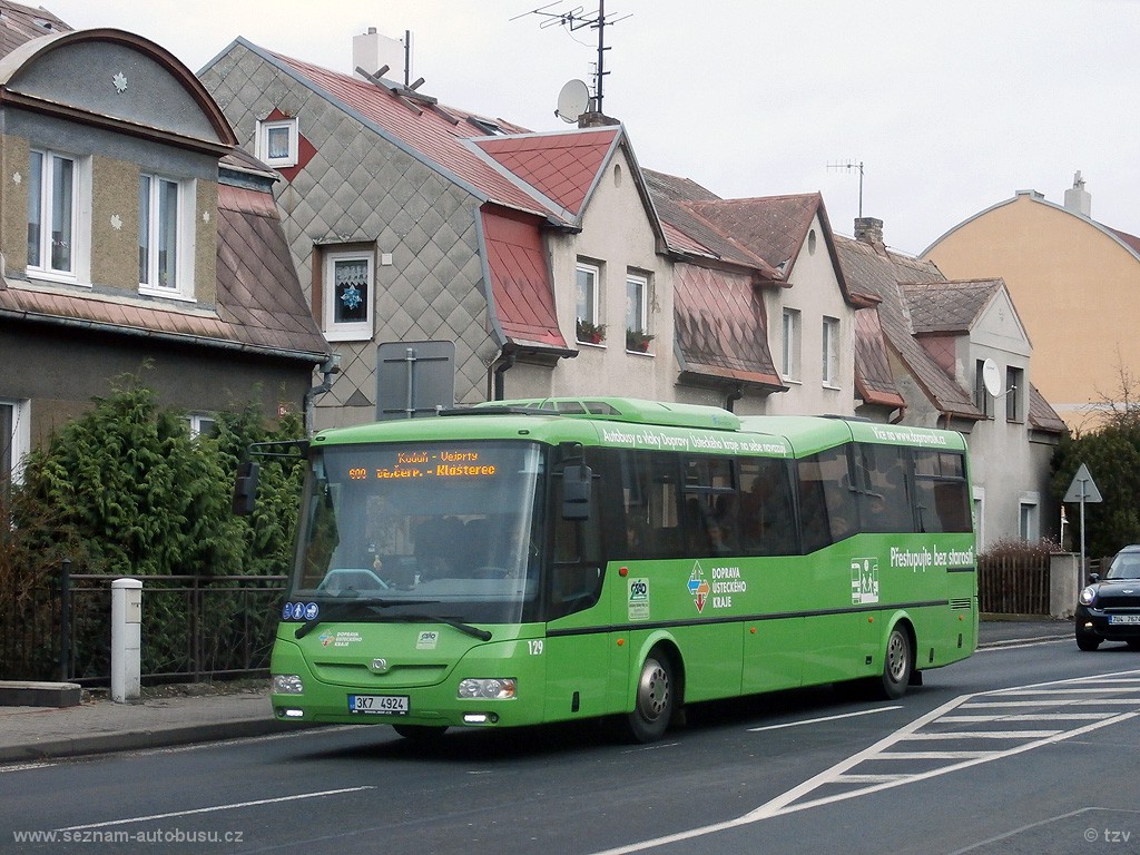 SOR CN 10.5 #129 der Autobusy Karlovy Vary in Klášterec nad Ohří. (22.12.2014)