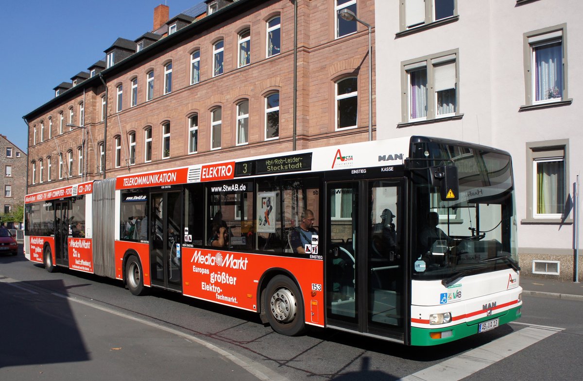 Stadtbus Aschaffenburg / Verkehrsgemeinschaft am Bayerischen Untermain (VAB): MAN NG der Stadtwerke Aschaffenburg Verkehrs-GmbH (STWAB), aufgenommen im September 2016 in der Nähe vom Hauptbahnhof in Aschaffenburg.