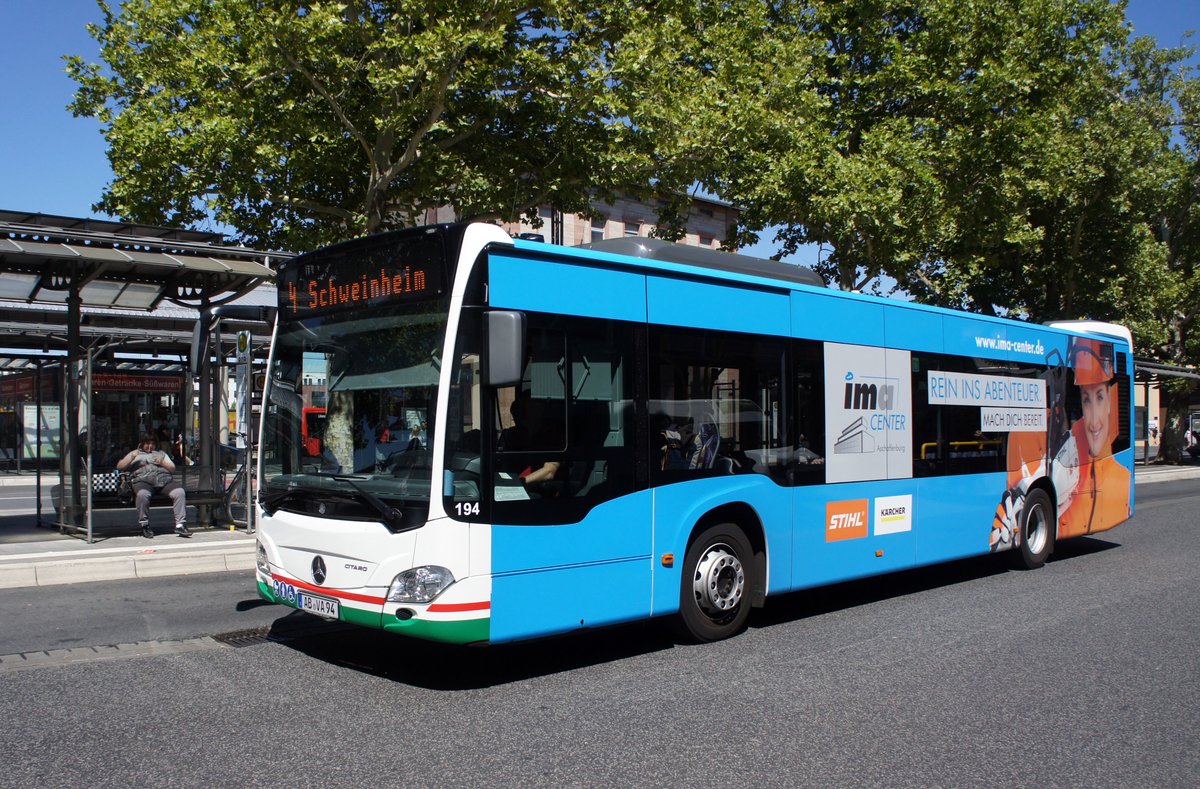 Stadtbus Aschaffenburg / Verkehrsgemeinschaft am Bayerischen Untermain (VAB): Mercedes-Benz Citaro C2 der Stadtwerke Aschaffenburg Verkehrs-GmbH (STWAB), aufgenommen Anfang Juli 2018 am Hauptbahnhof in Aschaffenburg.