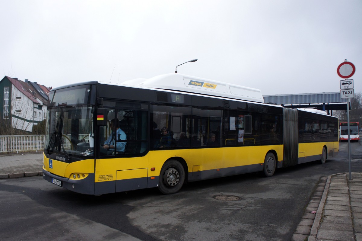 Stadtbus Gotha: Neoplan N 4521 CNG Centroliner Evolution (Wagennummer 114) des Omnibusbetriebes Wolfgang Steinbrück (Lackierung: Berlin), aufgenommen im März 2016 am Zentralen Omnibusbahnhof in Gotha.