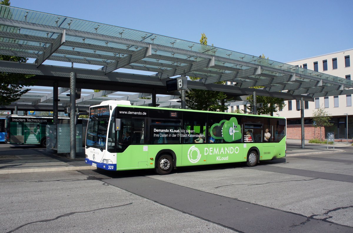 Stadtbus Kaiserslautern: Mercedes-Benz Citaro der SWK - Stadtwerke Kaiserslautern GmbH, aufgenommen im August 2017 am Hauptbahnhof in Kaiserslautern.