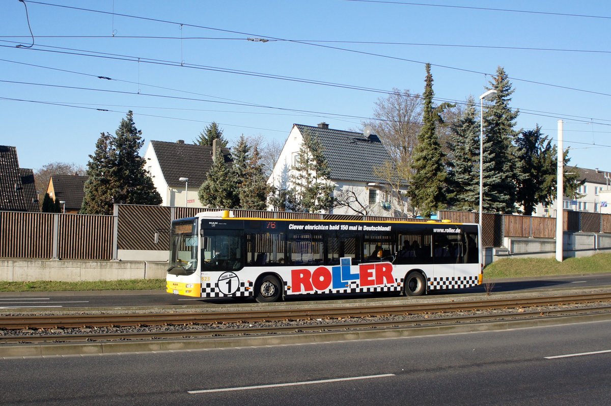 Stadtbus Mainz: MAN Lion's City der MVG Mainz / Mainzer Verkehrsgesellschaft, aufgenommen im November 2016 in der Nhe der Haltestelle  Jgerhaus  in Mainz.