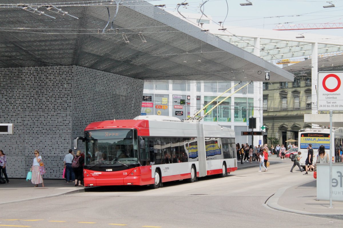 Stadtbus Winterthur Nr. 119 (Hess Swisstrolley 3 BGT-N1C) am 3.7.2019 beim Hauptbahnhof