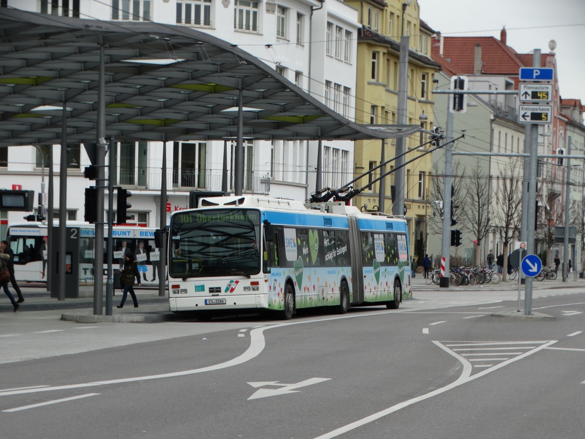 Stadtwerke Esslingen Vaan Hool Oberleitungsbus am 13.02.16 in Esslingen ZOB