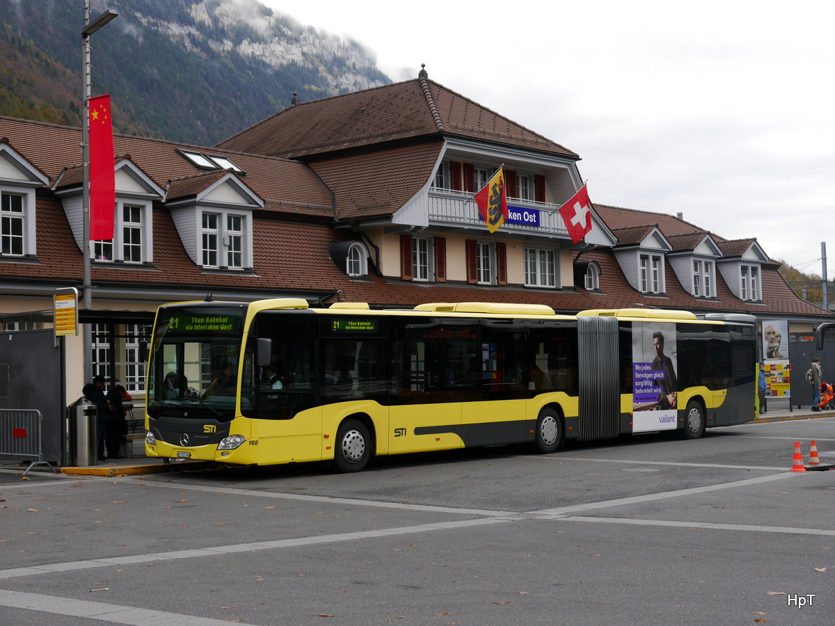 STI - Mercedes Citaro Nr.168  BE  572168 vor dem Bahnhof in Interlaken Ost am 30.10.2017