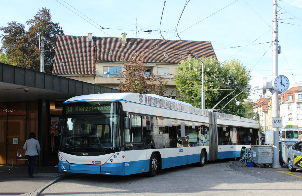Swisstrolley 156 an der Endhaltestelle Klusplatz am 28.09.2016. Die Linie 34 wurde im Dezember 2017 eingestellt. Seither wird der Streckenabschnitt Klusplatz – Kienastenwies von der verlängerten Linie 31 bedient.