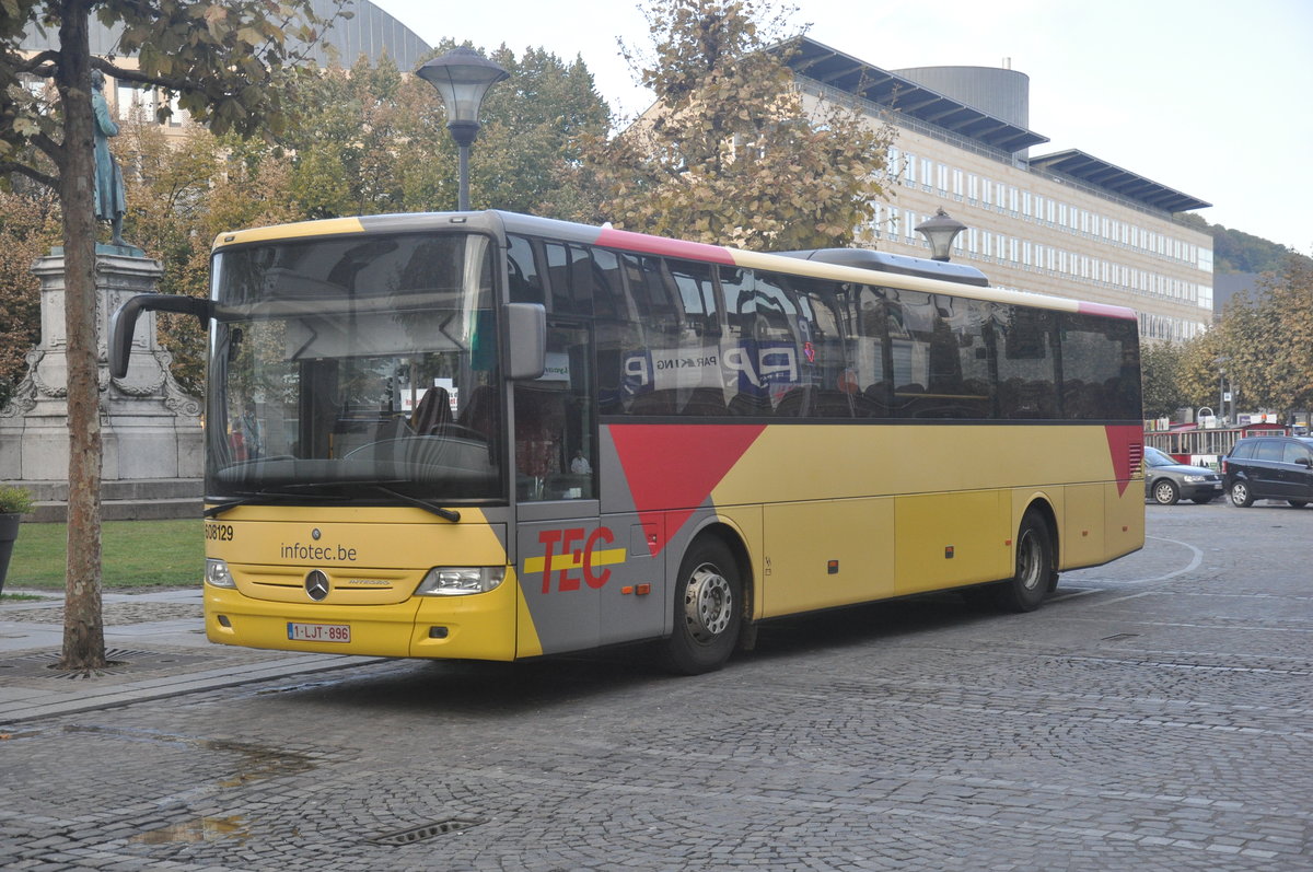 TEC 608129 Mercedes-Benz Integro II-O550 aufgenommen 15.10.2016 am rue Georges Clémenceau in Lüttich