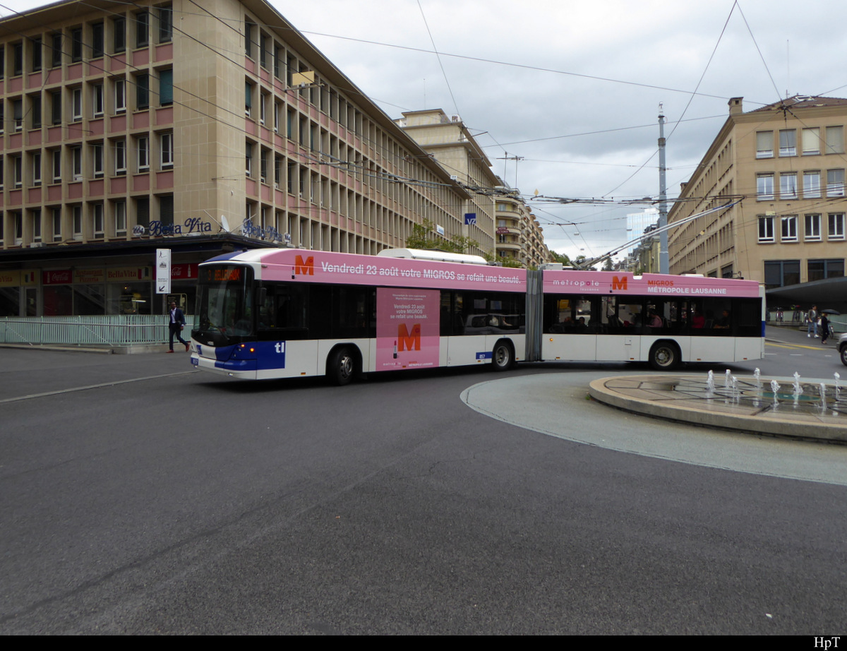 tl Lausanne - Hess Trolleybus Nr.857 unterwegs in der Stadt Lausanne am 25.09.2019