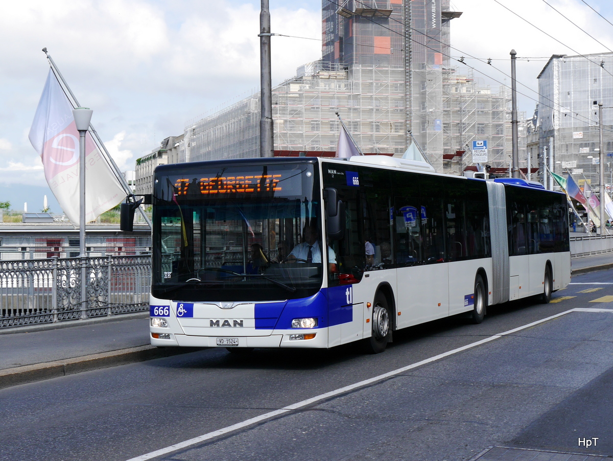 TL Lausanne - MAN Lion`s City Nr.666  VD 1524 unterwegs auf der Linie 17 in der Stadt Lausanne am 14.06.2015
