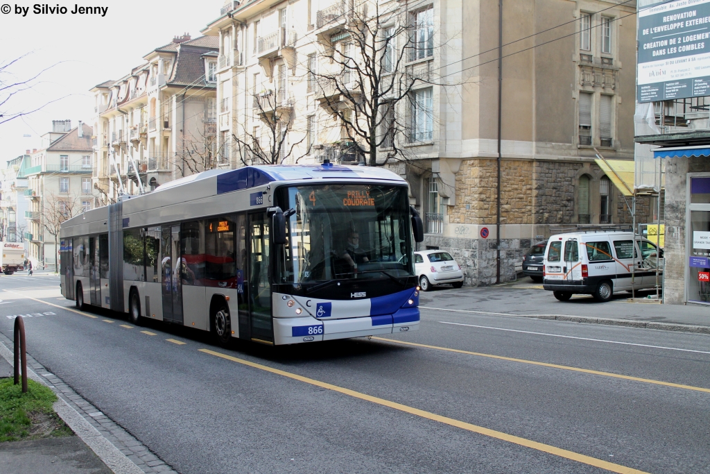 tl Nr. 866 (Hess Swisstrolley 4 BGT-N2C) am 5.3.2014 in Lausanne, Georgette. Seit die Swisstrolley 4 in Lausanne vollständig abgelifert sind, werden sie nun auch auf der Linie 4 eingesetzt, wo bis anhin nur Standard-Trolleys eingesetzt wurden.