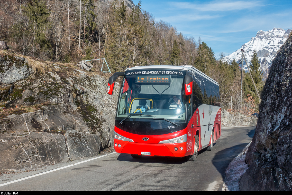 TMR MAN Beulas VS 402 455 am 30. Januar 2018 als Skibus bei La Médettaz.