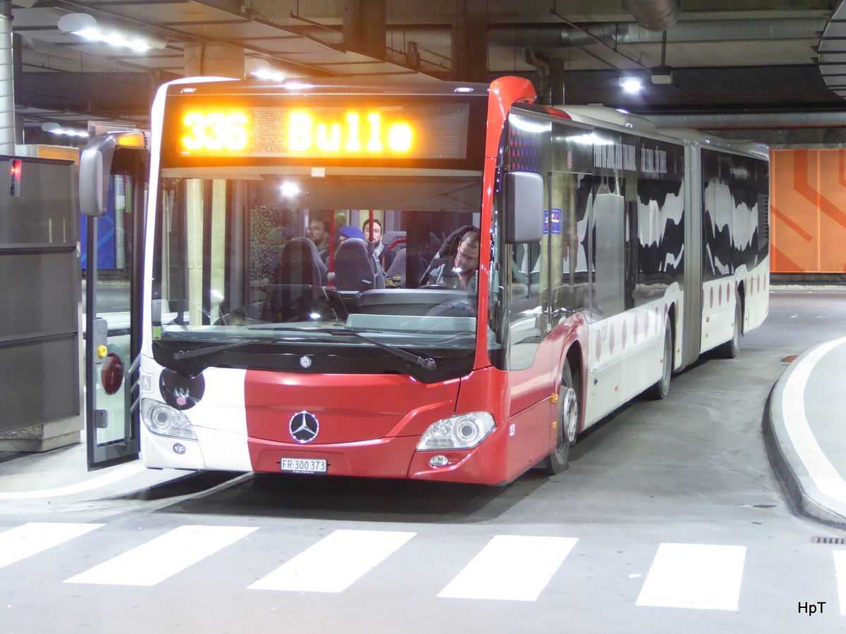 tpf - Mercedes Citaro Nr.373 FR 300263 bei den Haltestellen unter dem Bahnhof in Freiburg am 11.11.2017