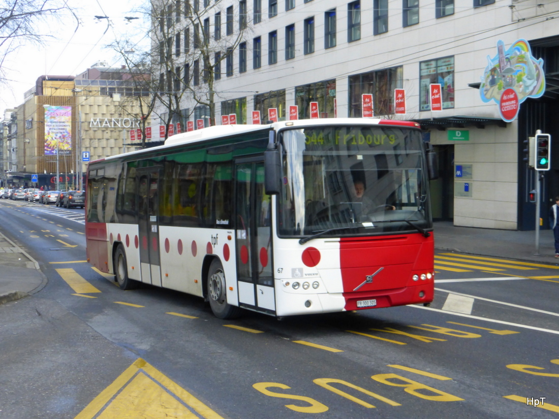 tpf - Volvo 8700  Nr.67  FR 300305 unterwegs auf der Linie 544 in Fribourg am 14.02.2015