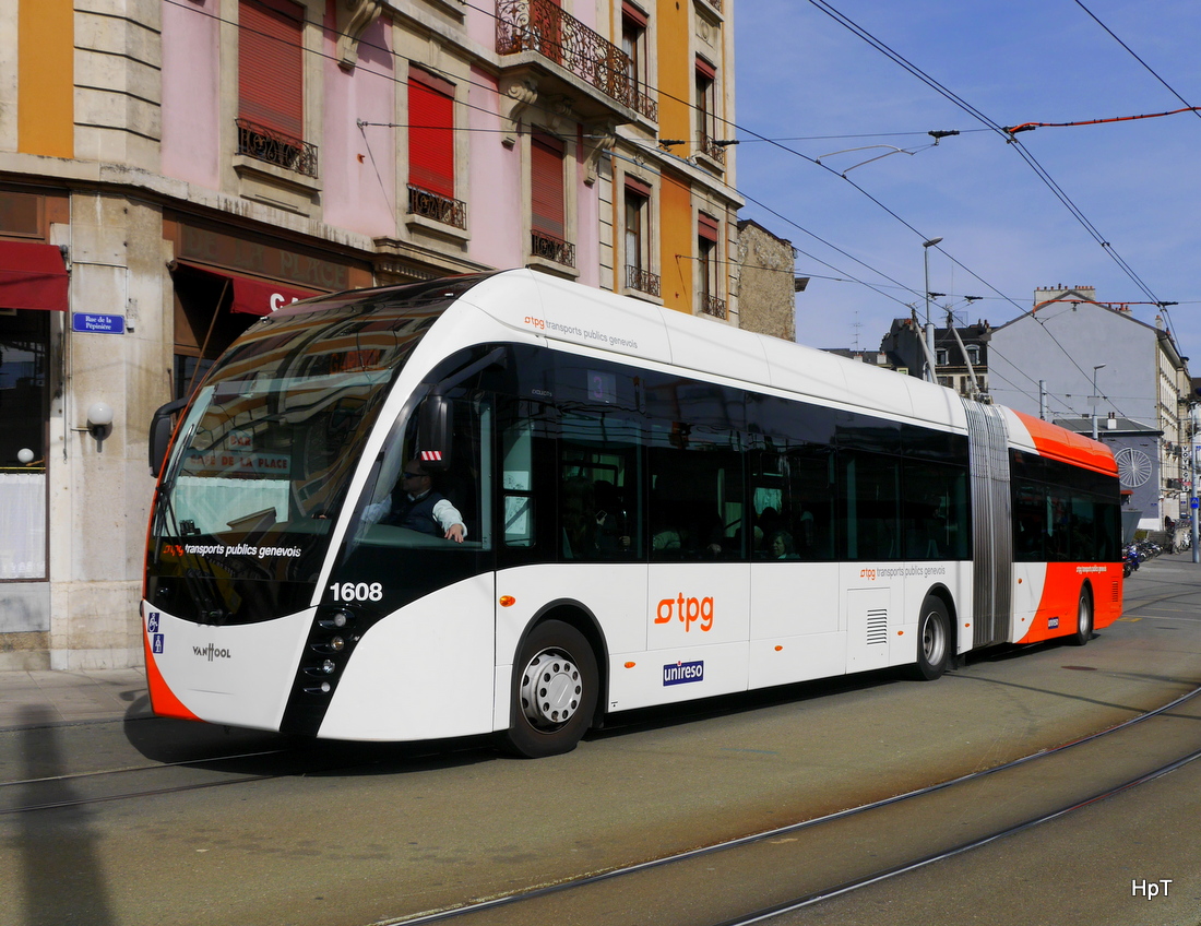 TPG - VanHool Trolleybus 1608 unterwegs auf der Linie 3 in Genf am 08.03.2015