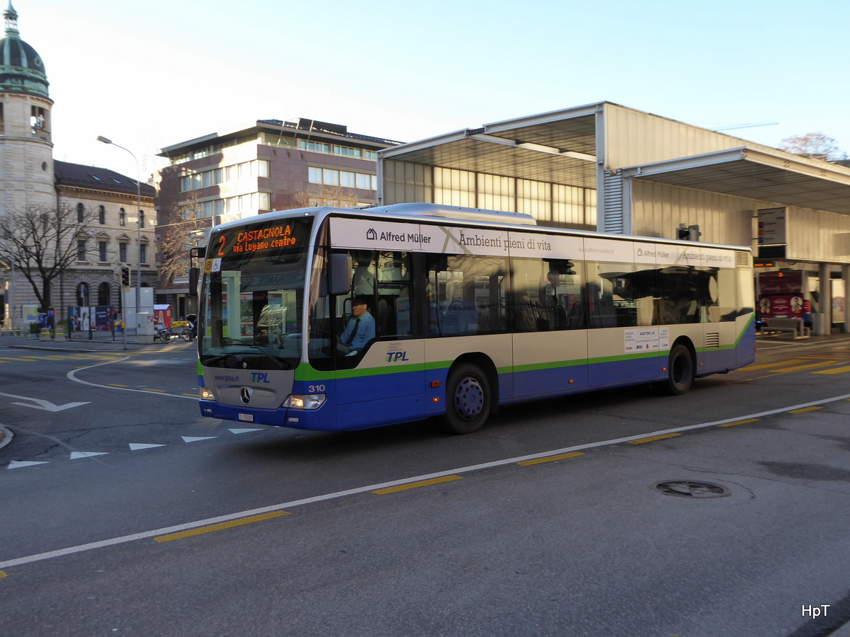 TPL - Mercedes Citaro  Nr.310  TI 76229 unterwegs auf der Linie 2 in Zentrum beim TPL Busterminal am 25.12.2015