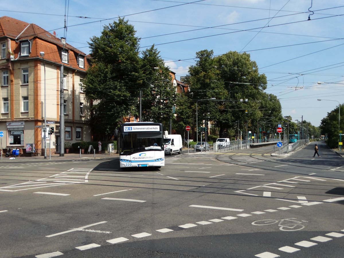Transdev Solaris Urbino 18 (ex Stadtwerke Pforzheim) am 02.09.16 in Frankfurt Eckenheim als SEV auf der Linie U5