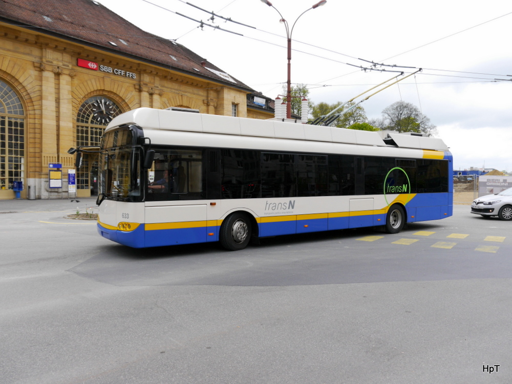 transN / La Chaux de Fonds - Solaris Trolleybus Nr.633 unterwegs vor dem Bahnhof in La Chaux de Fonds am 16.05.2014