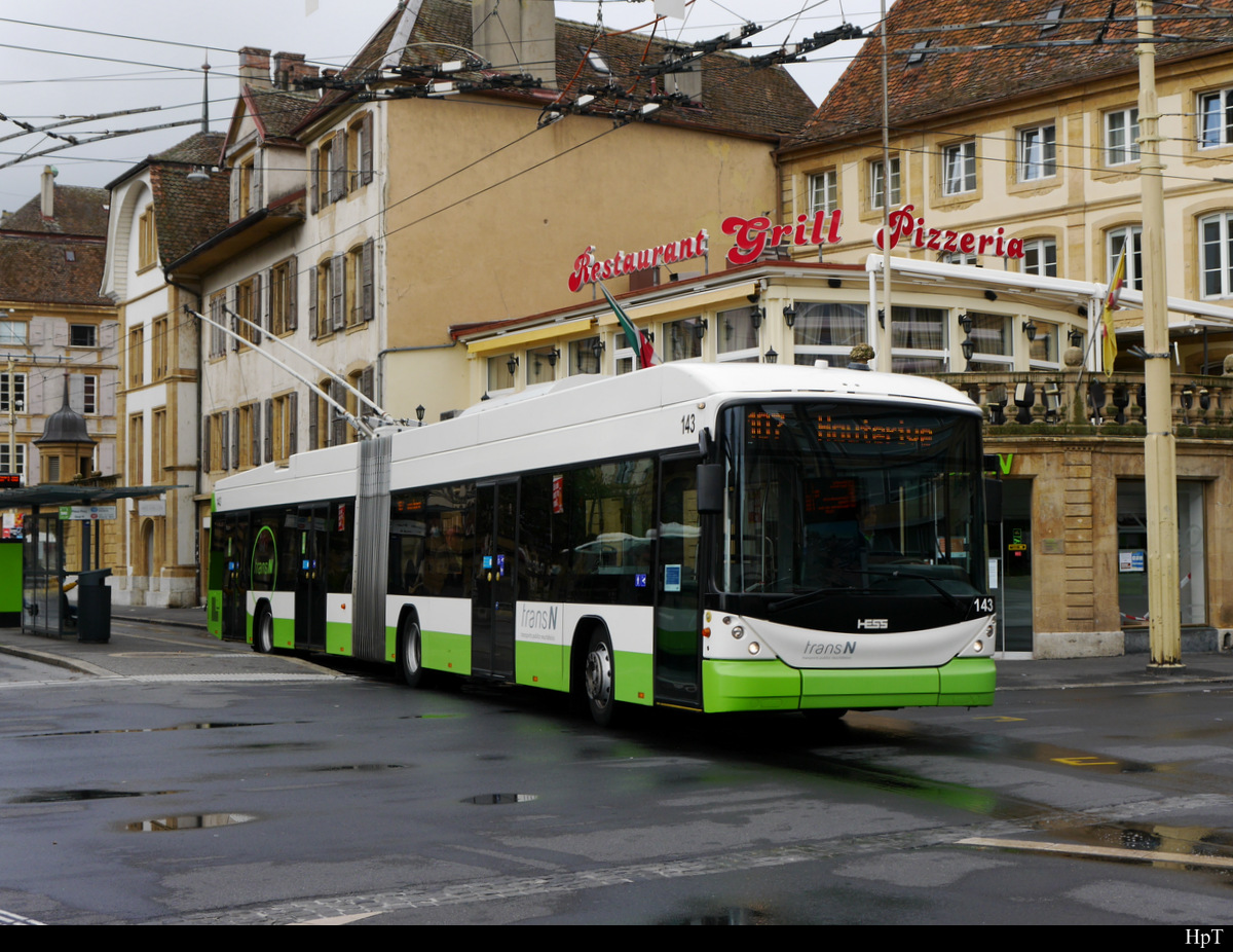 TransN Neuchatel - Trolleybus Nr.143 unterwegs auf der Linie 107 in der Stadt Neuchatel am 21.09.2020