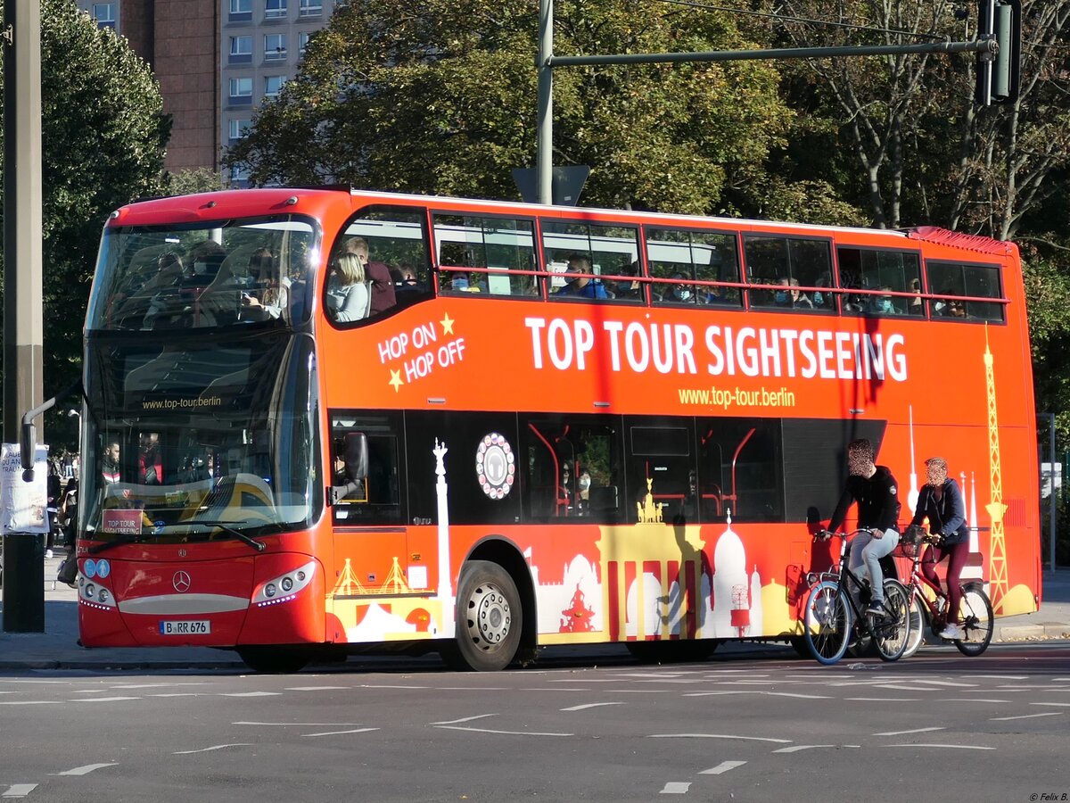 Unvi Urbis von VIP Bus Connection aus Deutschland in Berlin am 10.10.2021