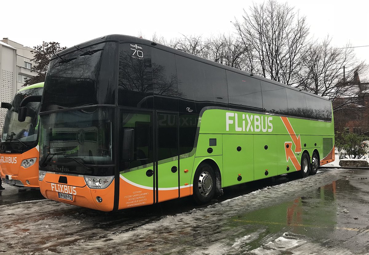 van Hool Altano Sotram Flixbus, Zurich décembre 2017

Plus de photos sur : https://www.facebook.com/AutocarsenSuisse/