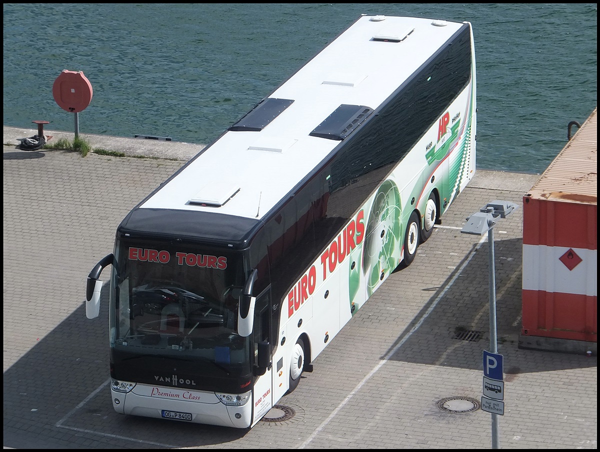 Van Hool TX17 von Euro Tours aus Deutschland im Stadthafen Sassnitz am 23.08.2014