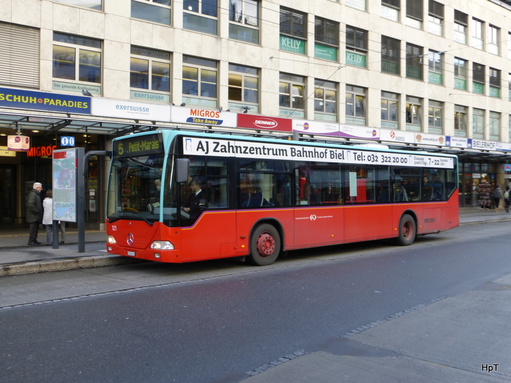 VB Biel - Mercedes Citaro Nr.121  BE  560121 unterwegs auf der Linie 5 in der Stadt Biel am 20.12.2014