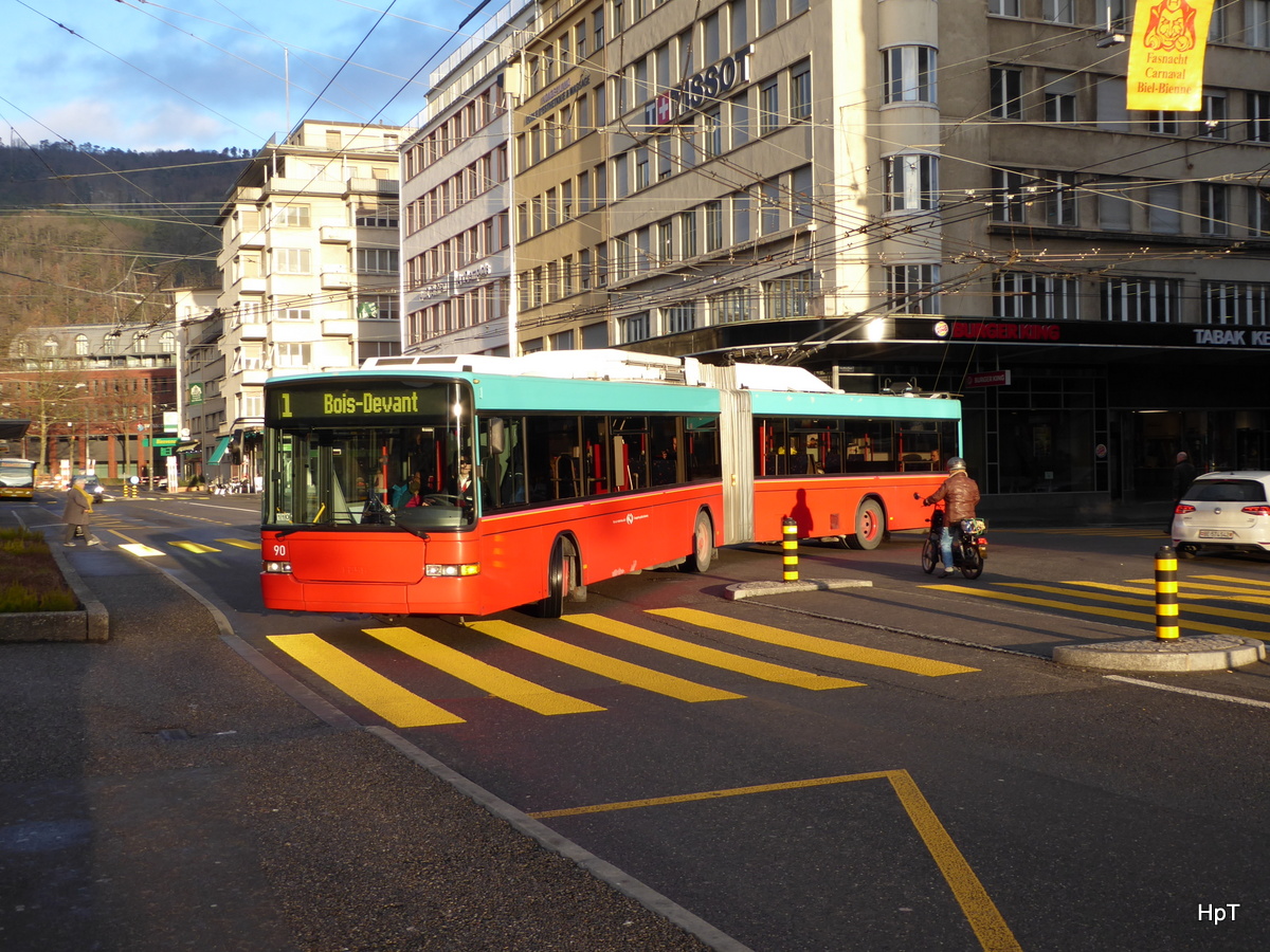 VB Biel - NAW Trolleybus  Nr.90 unterwegs auf der Linie 1 in der Stadt Biel am 11.02.2016