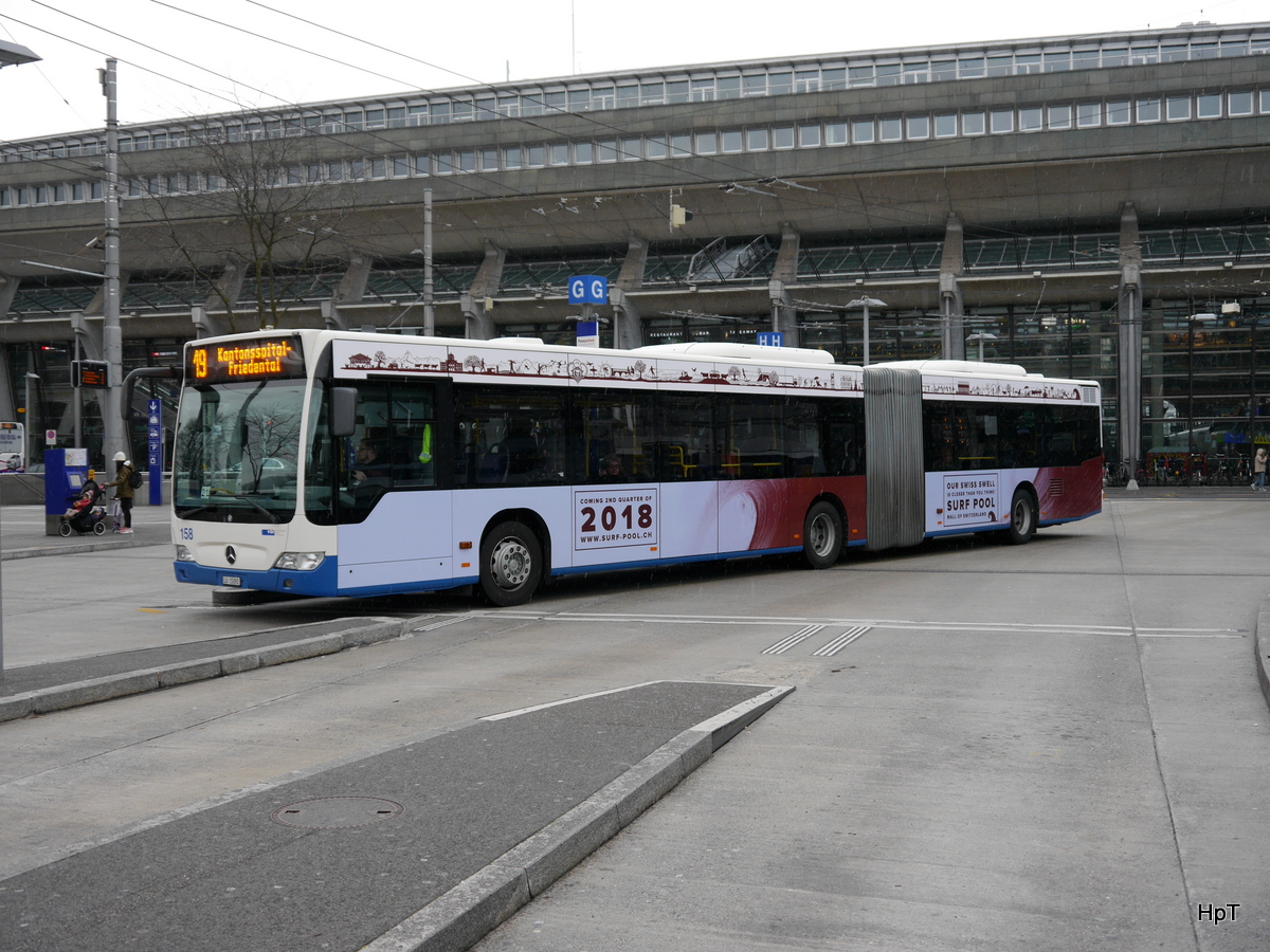 VBL - Mercedes Citaro Nr.158  LU 15092 unterwegs auf der Linie 19 in Luzern bei den Bushaltestellen vor dem SBB Bahnhof Luzern am 03.02.2018