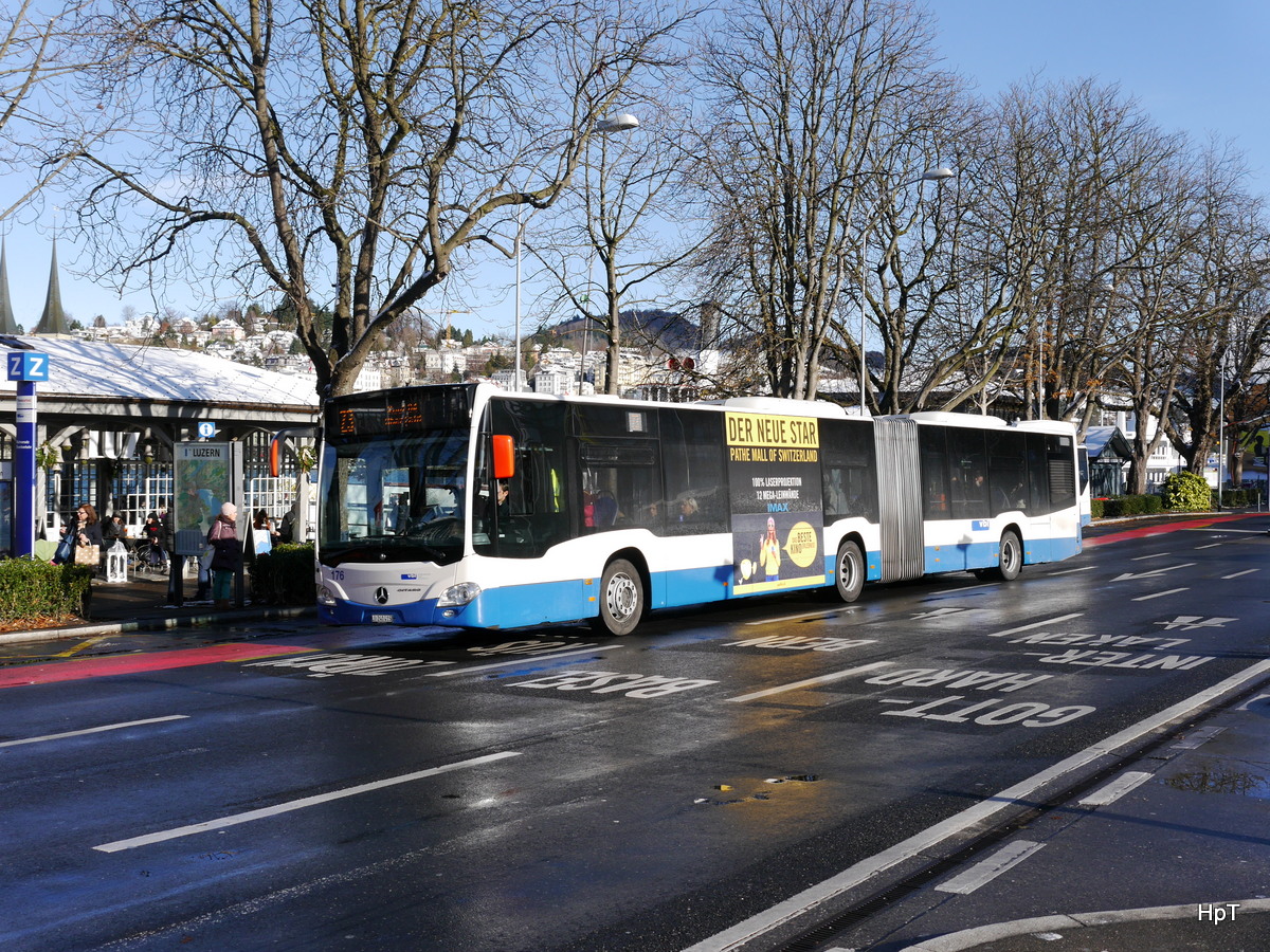 VBL - Mercedes Citaro Nr.176  LU 240215 unterwegs auf der Linie 23 in Luzern am 09.12.2017