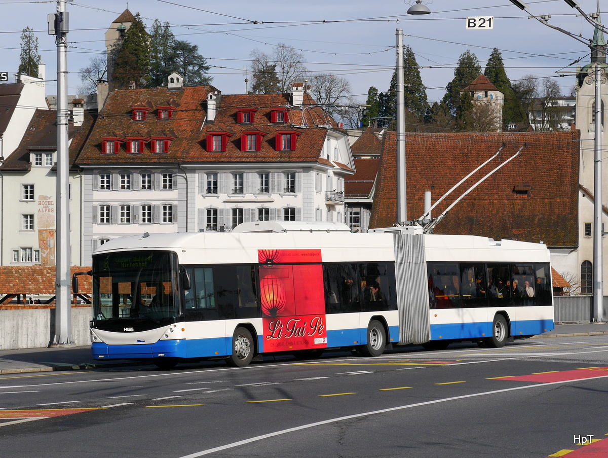 VBL - Trolleybus Nr.211 unterwegs auf der Linie 8 in Luzern am 28.03.2016