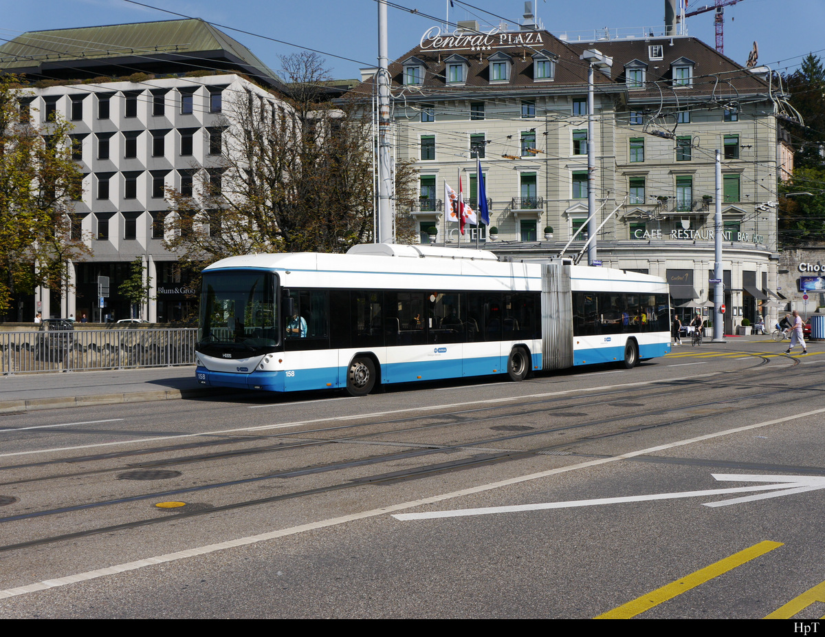 VBZ - Trolleybus Nr.158 unterwegs in der Stadt Zürich am 20.09.2020