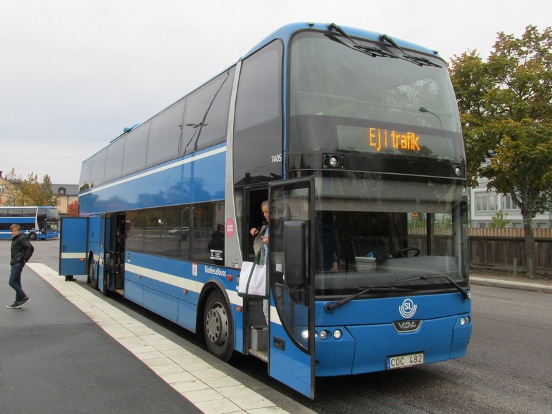 VDL Synergy, Nobina Sverige #7405, 4.10.2014 Norrtälje. Auf der Linie 676 (Stockholm - Norrtälje) in der Regel fahren diese Doppeldeckerbusse.
