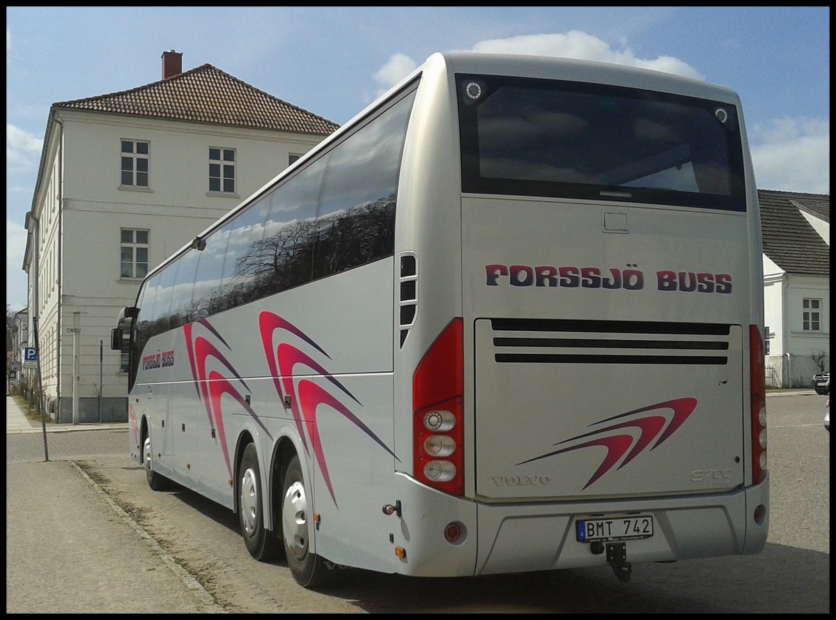 Volvo 9700 von Forssj Buss aus Schweden in Putbus am 29.04.2013