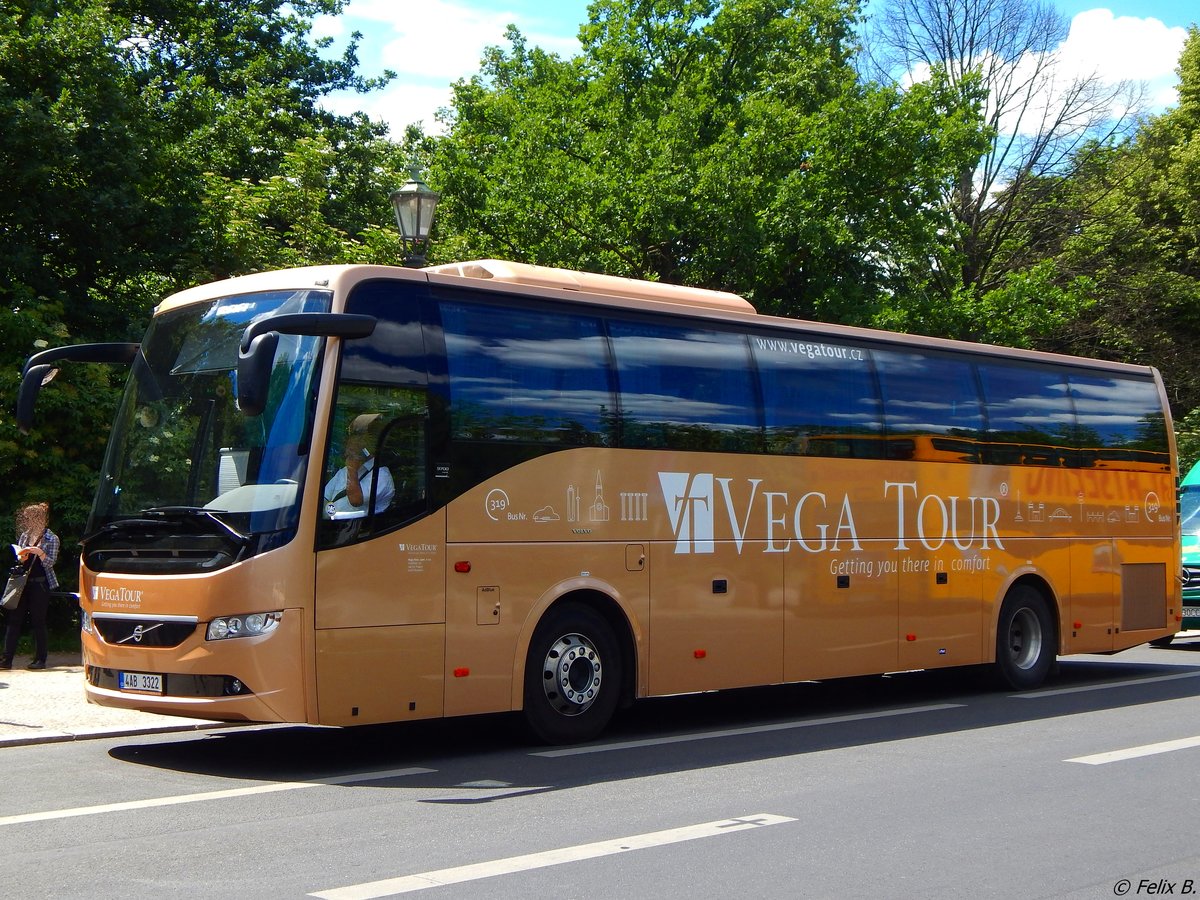 Volvo 9700 von Vega Tour aus Tschechien in Berlin am 11.06.2016