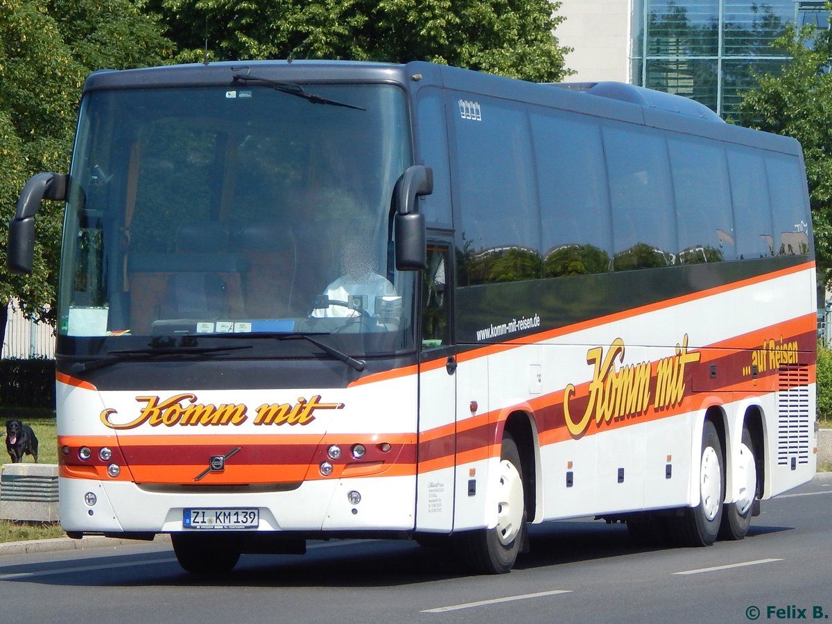 Volvo 9900 von Komm mit aus Deutschland in Berlin am 08.06.2016