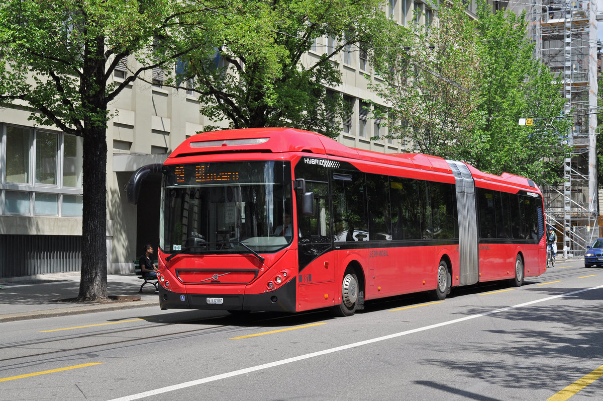 Volvo Bus 881, auf der Linie 19, fährt durch die Bundesgasse. Die Aufnahme stammt vom 22.05.2018.