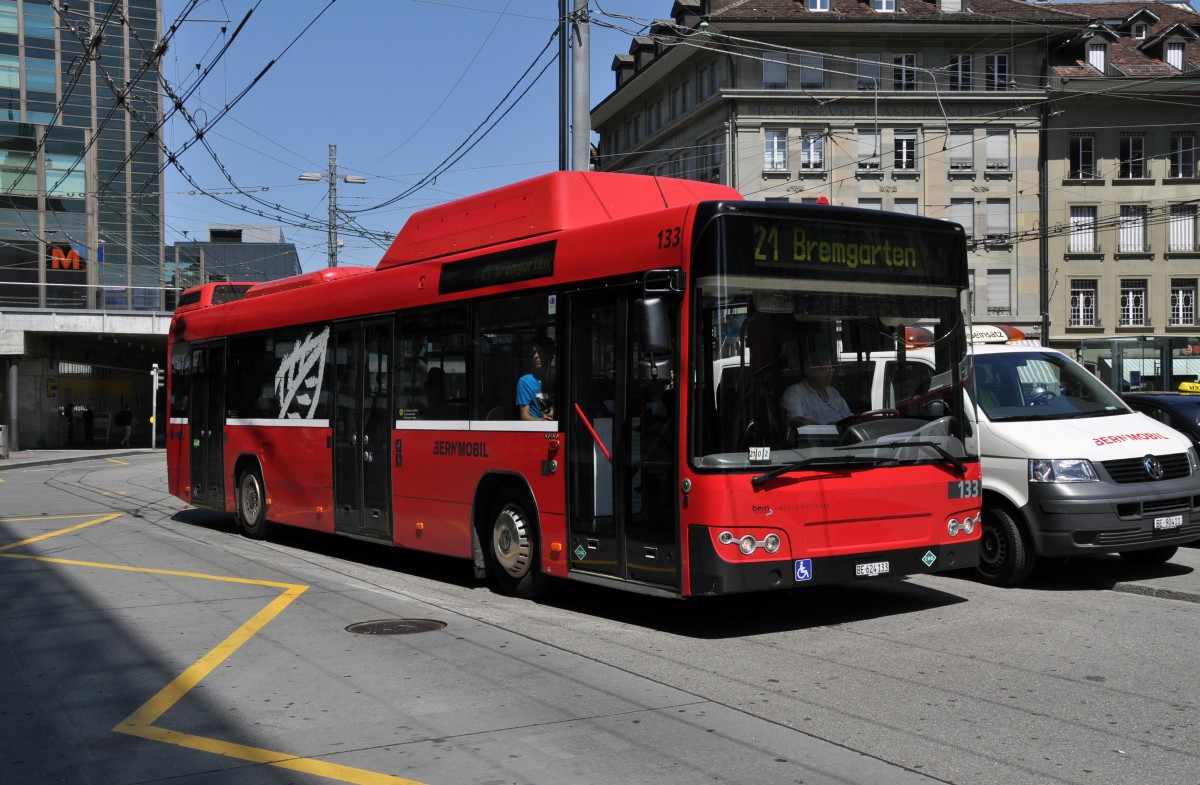 Volvo Bus mit der Betriebsnummer 133 auf der Linie 21 Hauptbahnhof in Bern. Die Aufnahme stammt vom 05.08.2013.