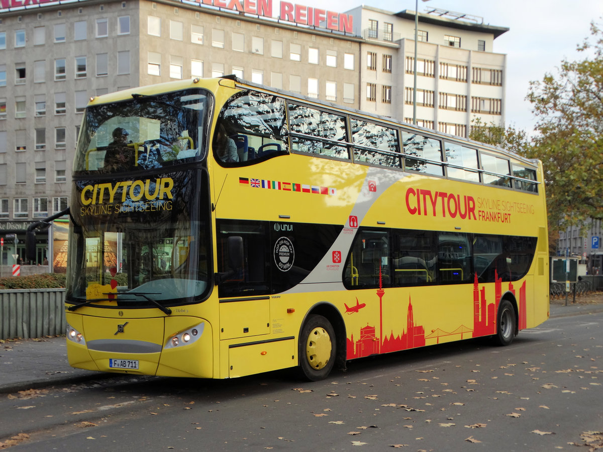 Volvo Doppeldecker Citytour Bus am 12.11.16 in Frankfurt am Main 