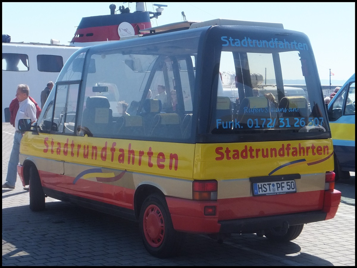 VW Microstar von Stadtrundfahrten Stralsund im Stadthafen Sassnitz am 06.09.2013