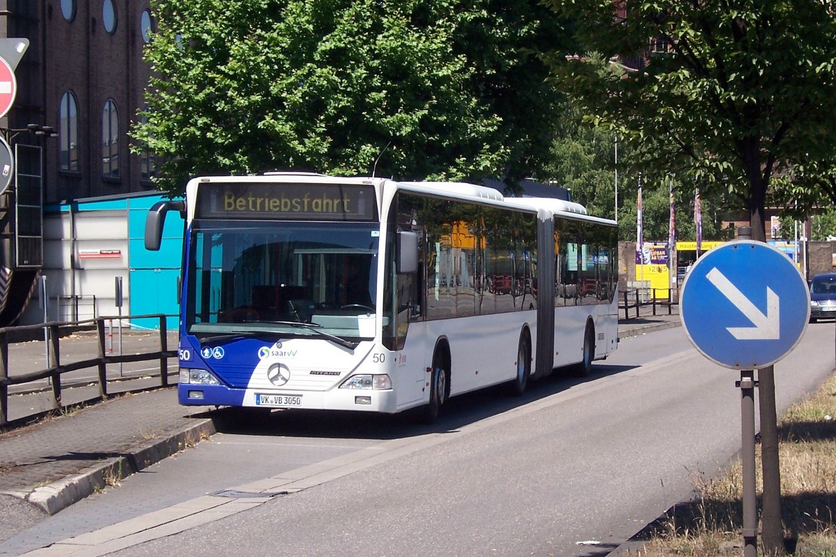 Wagen 50 der VVB, ein Mercedes Citaro Gelenkbus aus dem Jahre 1999, auch 2015 noch im Einsatz.