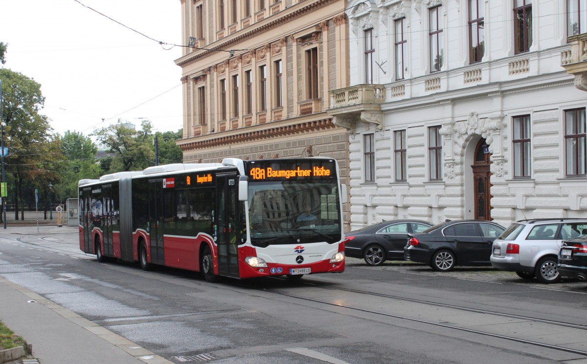 Wien Wiener Linien Buslinie 48A (Mercedes-Benz Citaro-Gelenkbus 8721) Schmerlingplatz am 11. Juli 2014.
