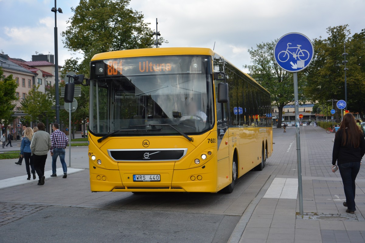 WRS 440 auf der Überlandlinie 804 nach Ultuna am 10.09.2014 Hauptbahnhof Uppsala.