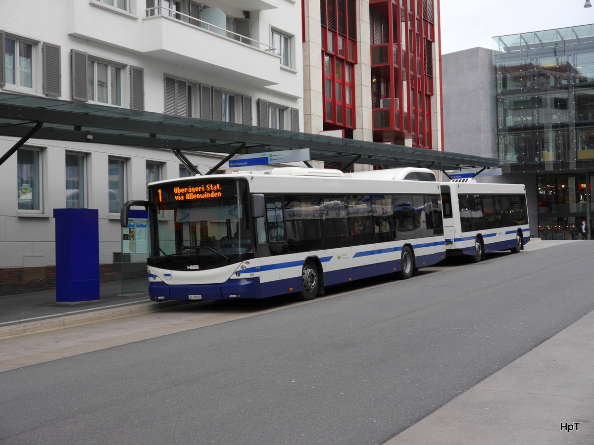 ZVB - Scania-Hess Nr.161 ZG 88161 unterwegs auf der Linie 1 vor dem Bahnhof Zug am 01.12.2015