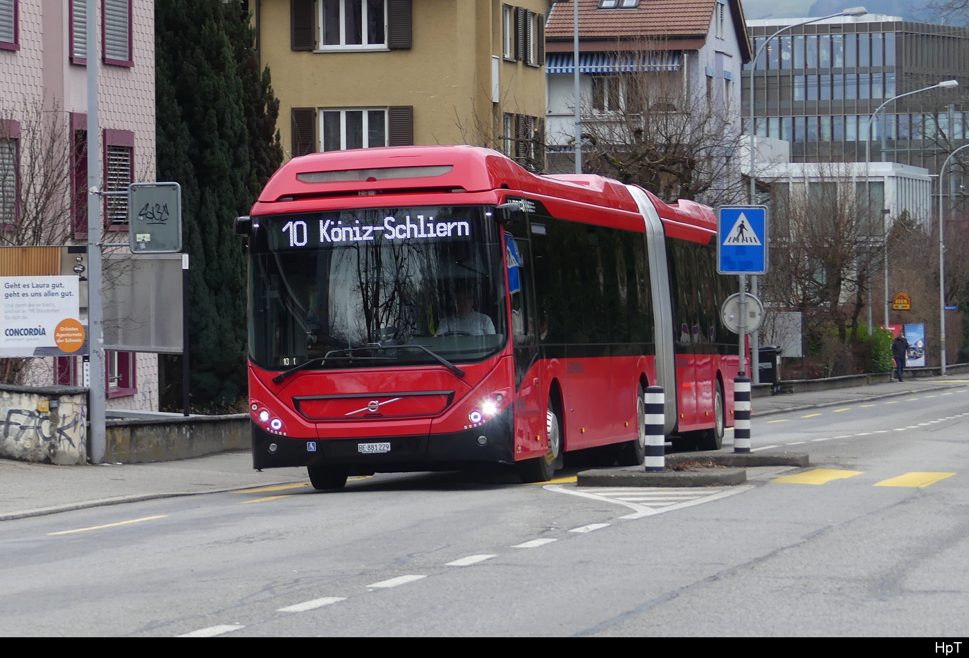 Bern Mobil - Volvo 7900 Hybrid Nr.229   BE 881229 unterwegs auf der Linie 10 in Ostermundigen am 27.01.2024