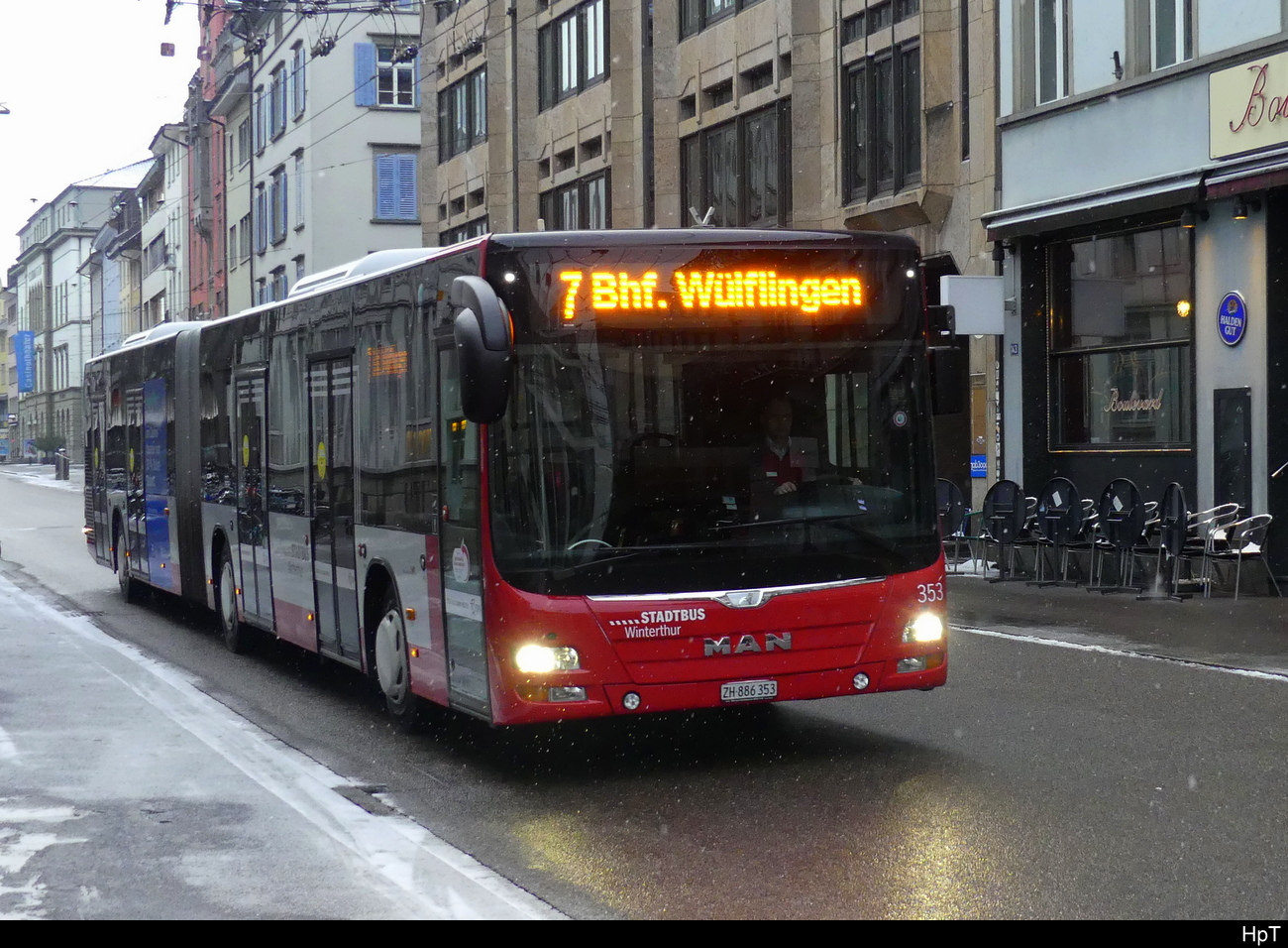 Stadtbus Winterthur - MAN Lion`s City Nr.353  ZH 886353 unterwegs bei leichtem Schneefall in Winterthur am 2023.01.22
